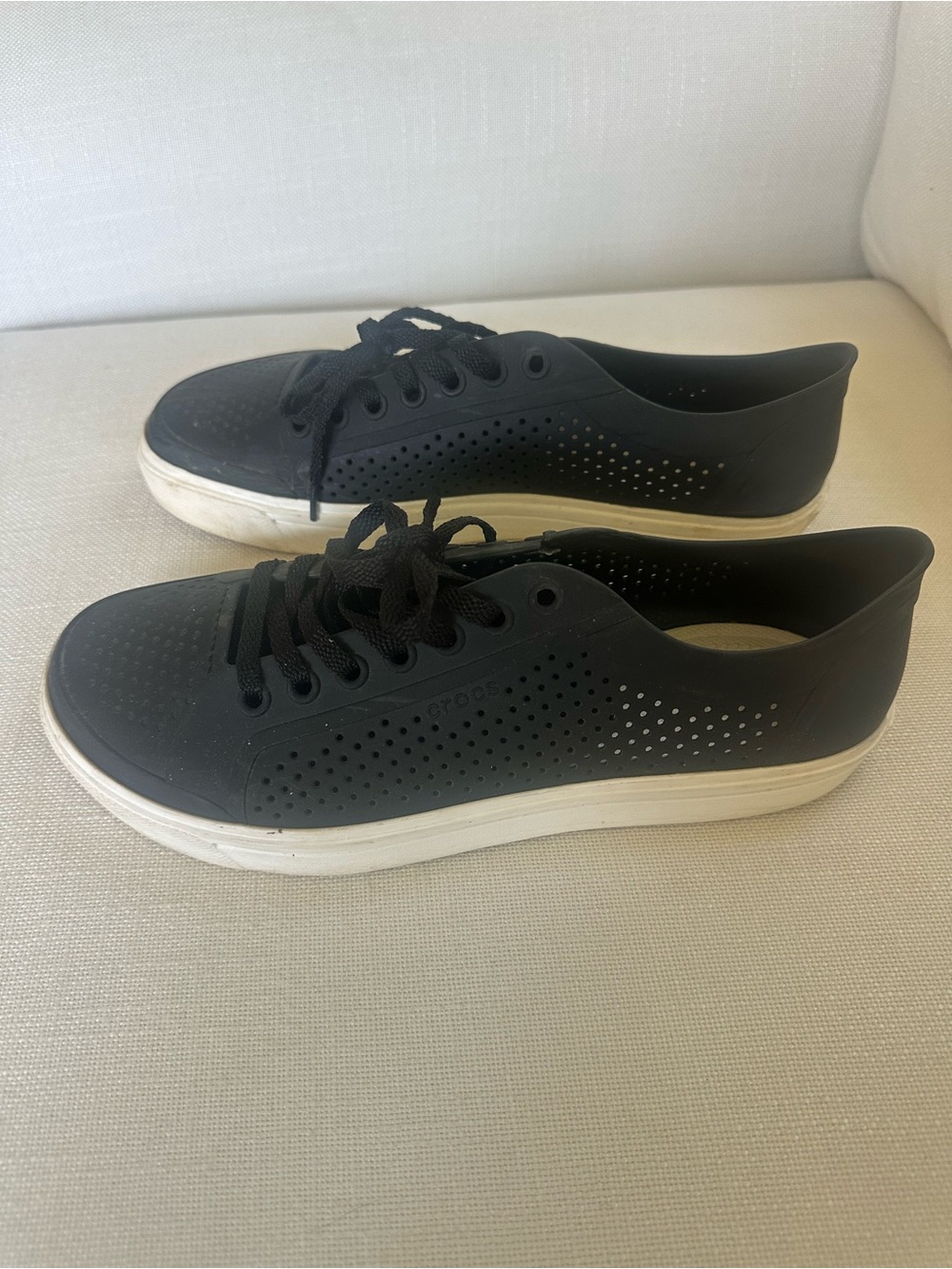 Crocs CitiLane Roka Court Men’s 7 Women’s 9 Black Lace Up Sneakers